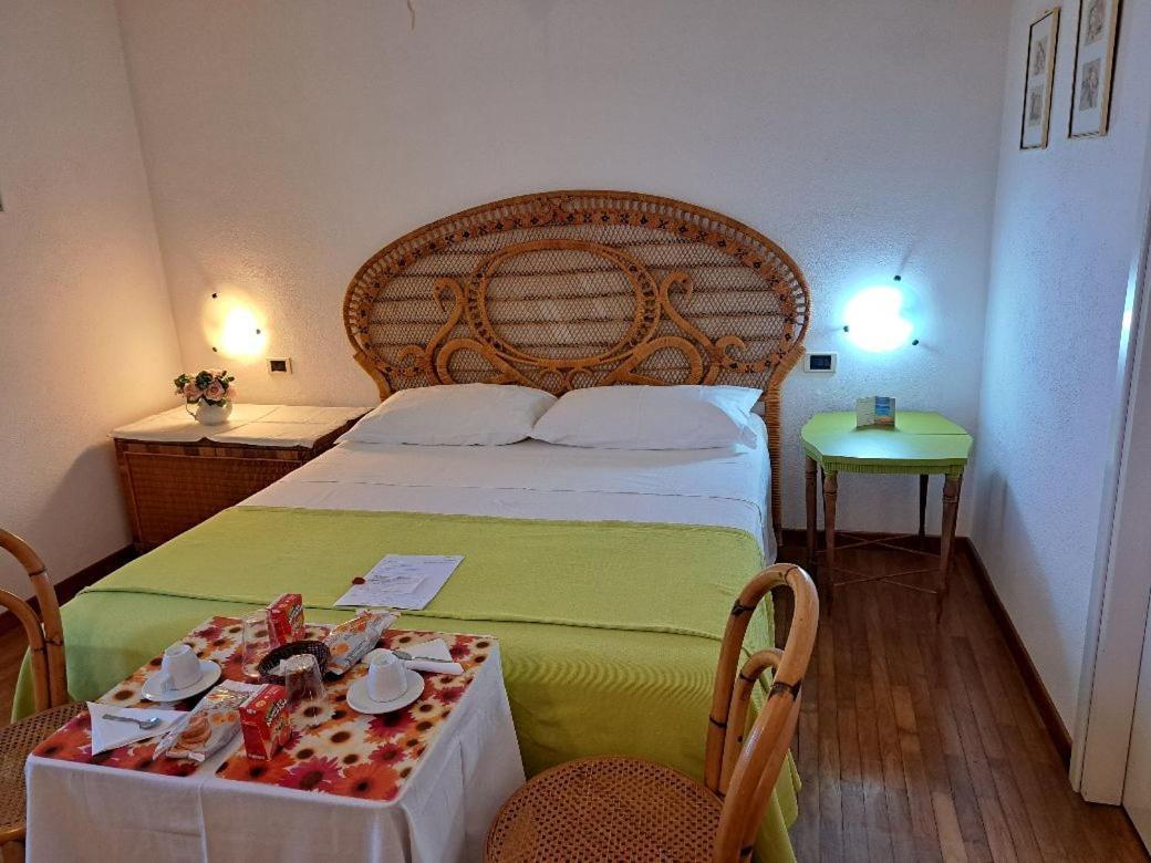 Bed and Breakfast Il Profumo Di Ginestre Olbia Exterior foto
